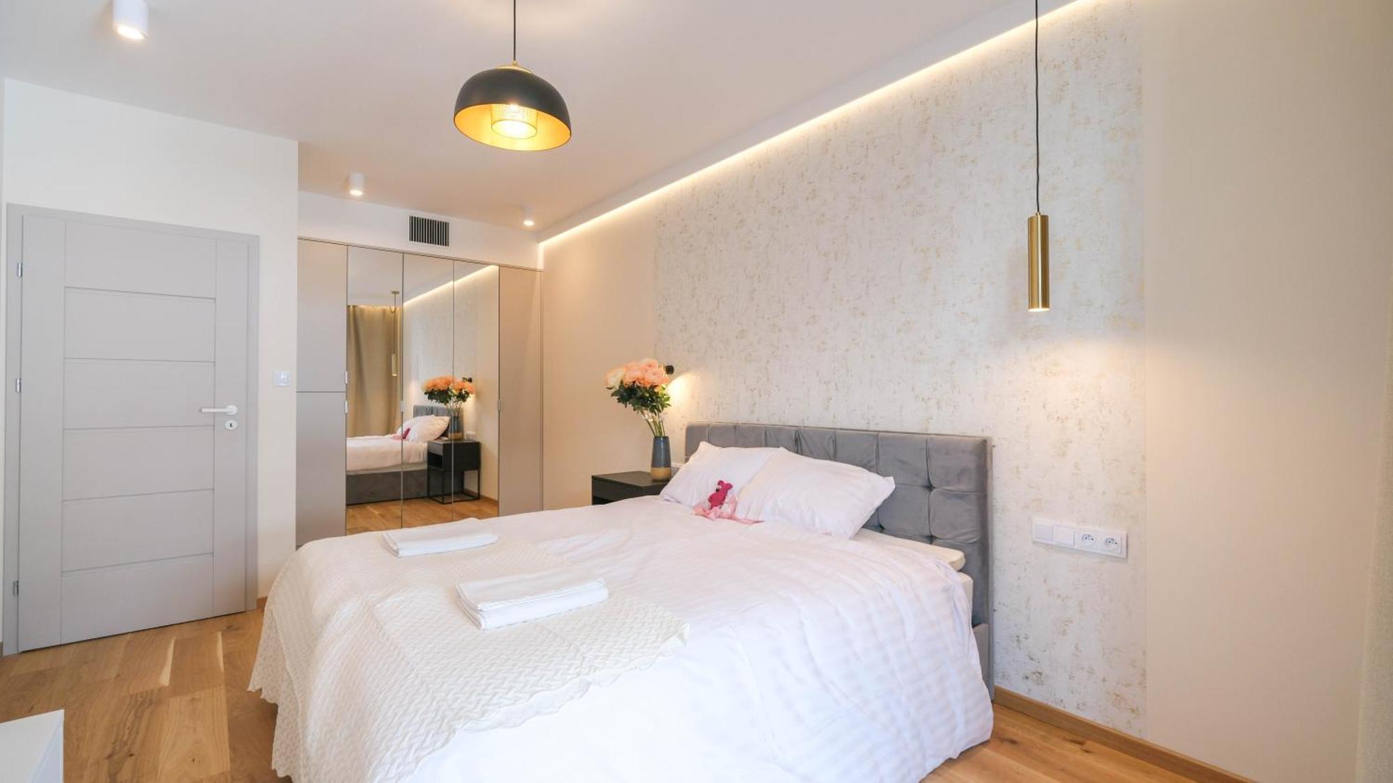 Luxury Apartment Free Parking Wawel Castle 2 Minutes 크라쿠프 외부 사진